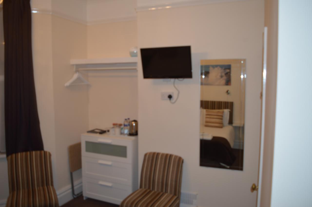 Brierley 3* Weymouth